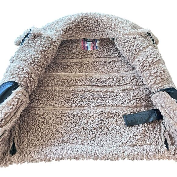 Urban Outfitters Donald Moto Vest - Picture 7 of 7